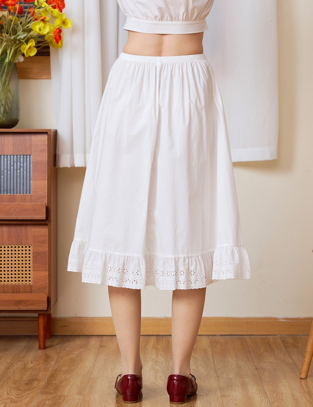 Back view of the pure cotton Petticoat. This anti-cling white half slip sits perfectly under vintage dresses.