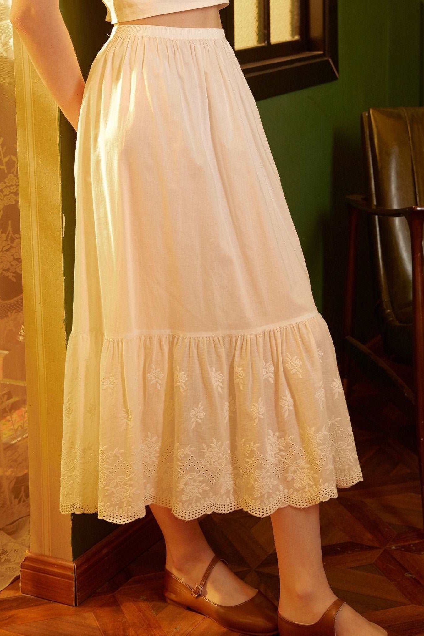 Petticoat Half Slip Cotton Women's Skirt Extender Dress Extender Vintage Style Underskirt with Flower Vine Lace Embroidery