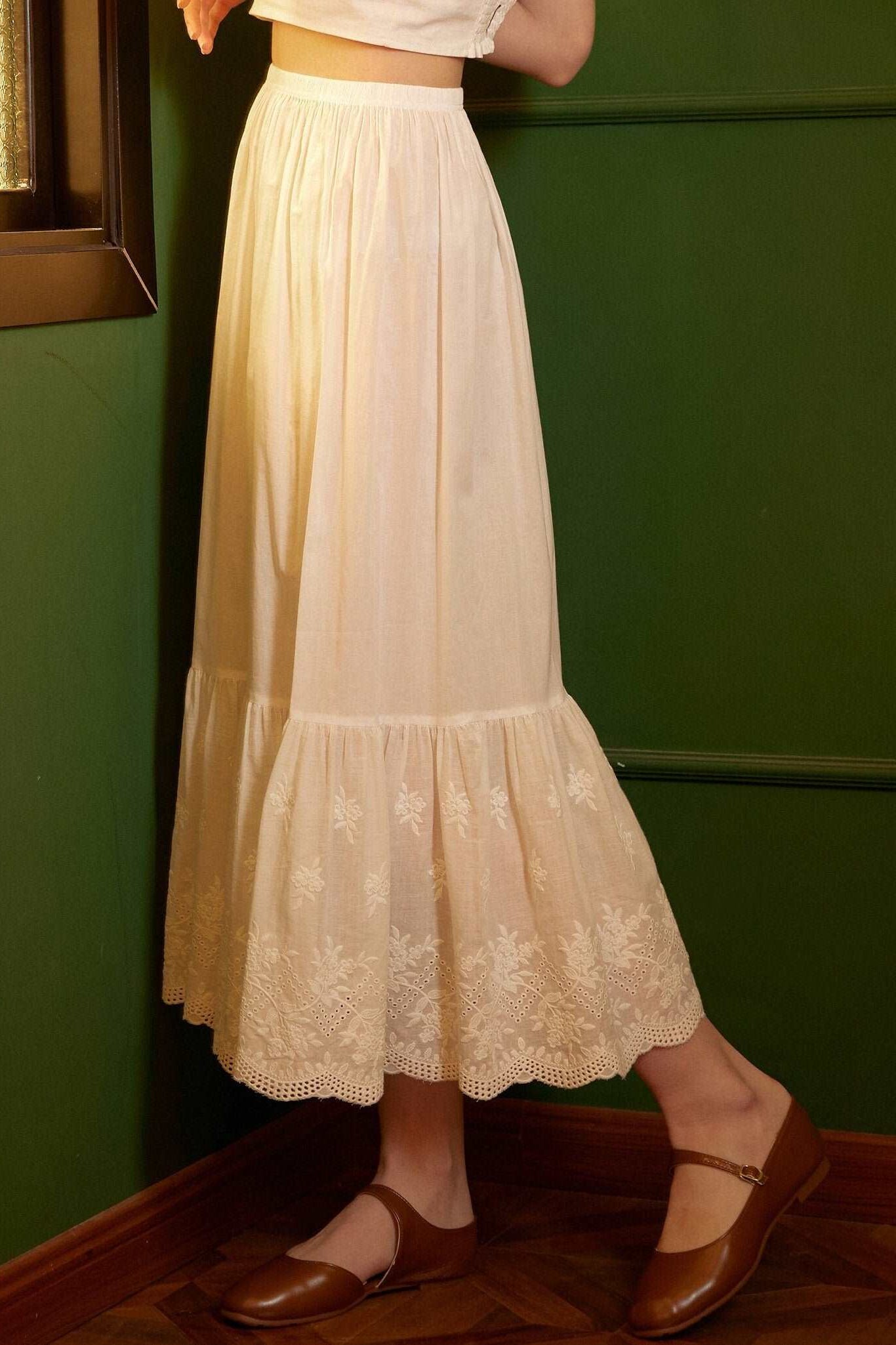 Petticoat Half Slip Cotton Women's Skirt Extender Dress Extender Vintage Style Underskirt with Flower Vine Lace Embroidery