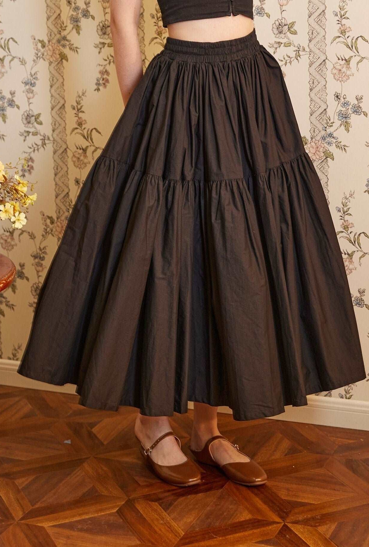 Tiered Pocket Maxi Skirt Cotton White Skirt Long Boho Pleated Skirt Flexible Waistband Versatile and Flattering, Perfect for All Seasons