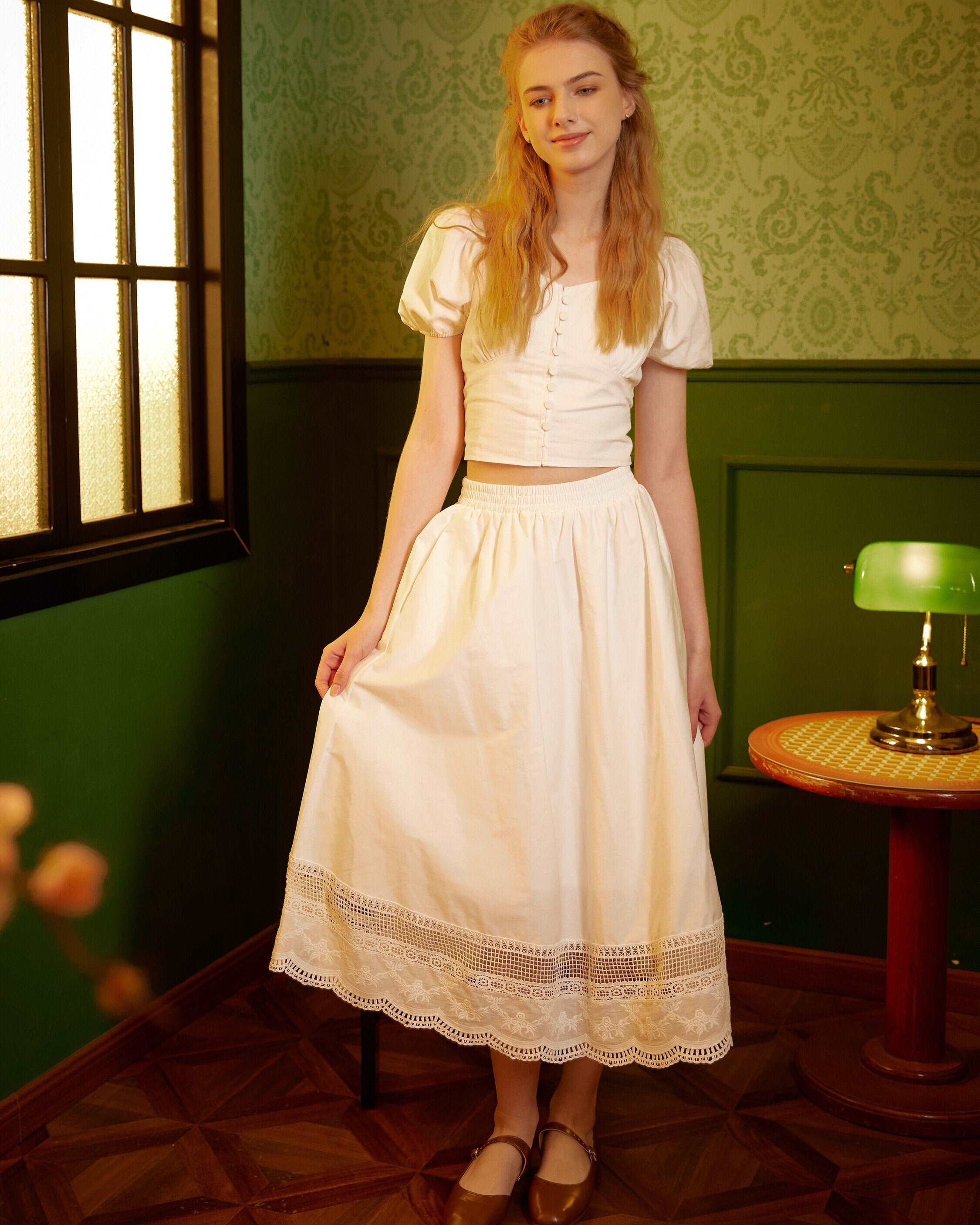 Renaissance Lace skirt Victorian skirt Pocket Skirt with Embroidery Cotton Skirt With Lace Hem Elastic Waist Ren Faire dress with a lining