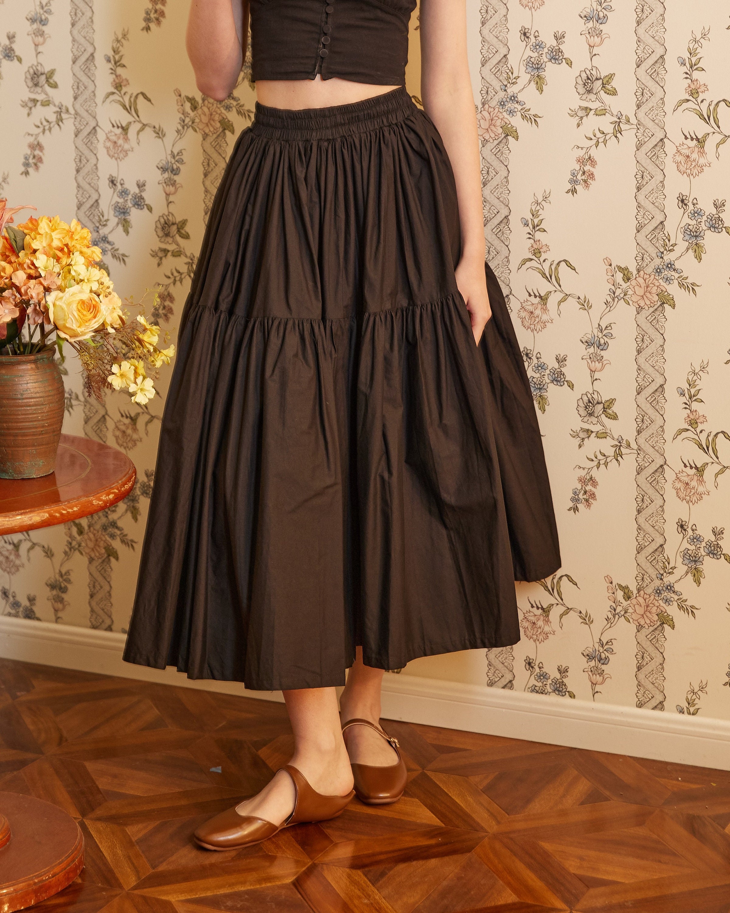 Brown Skirt Tiered Pocket Maxi Skirt Cotton Long Skirt Boho Pleated Skirt Flexible Waistband, Perfect for All Seasons