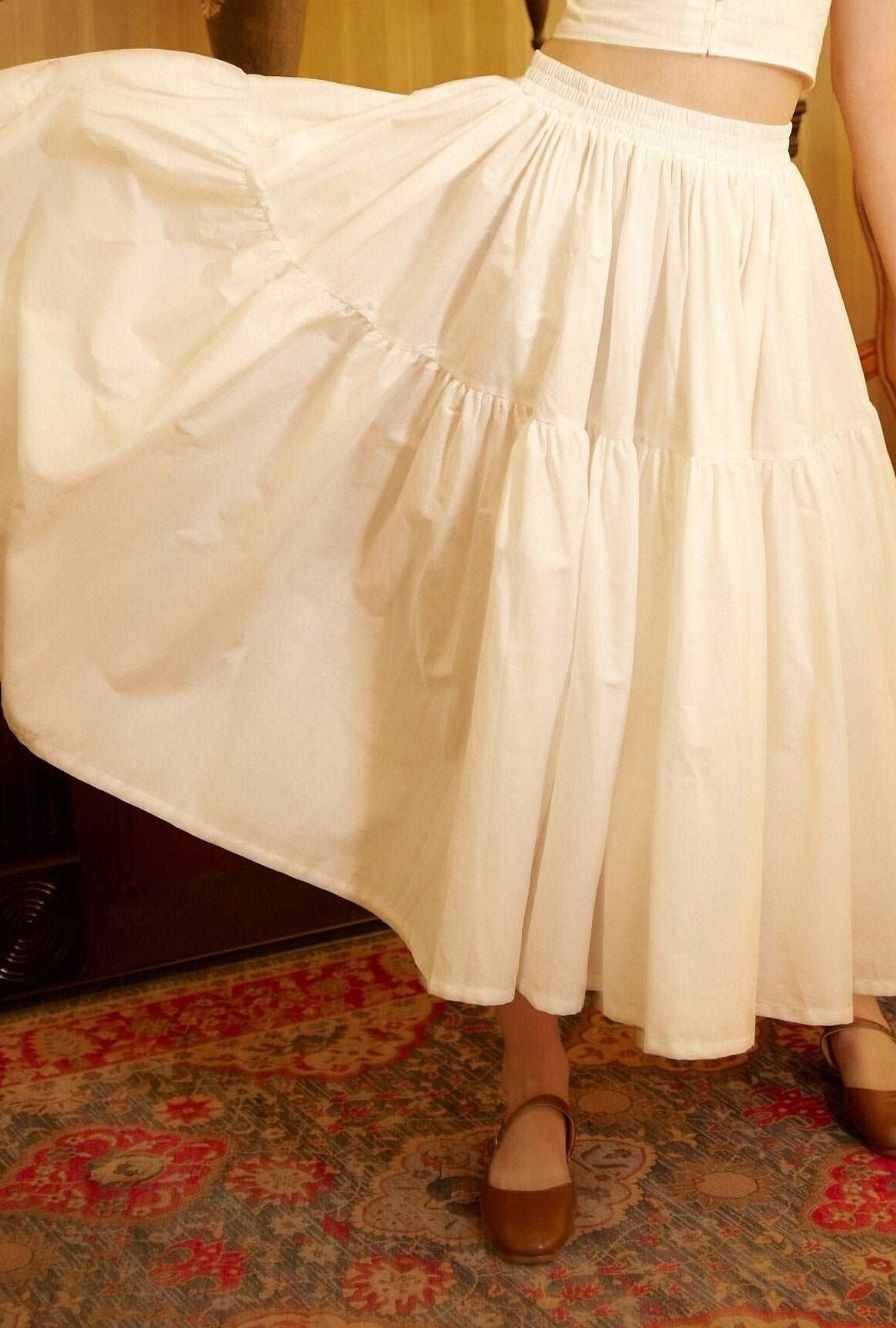 Tiered Pocket Maxi Skirt Cotton White Skirt Long Boho Pleated Skirt Flexible Waistband Versatile and Flattering, Perfect for All Seasons
