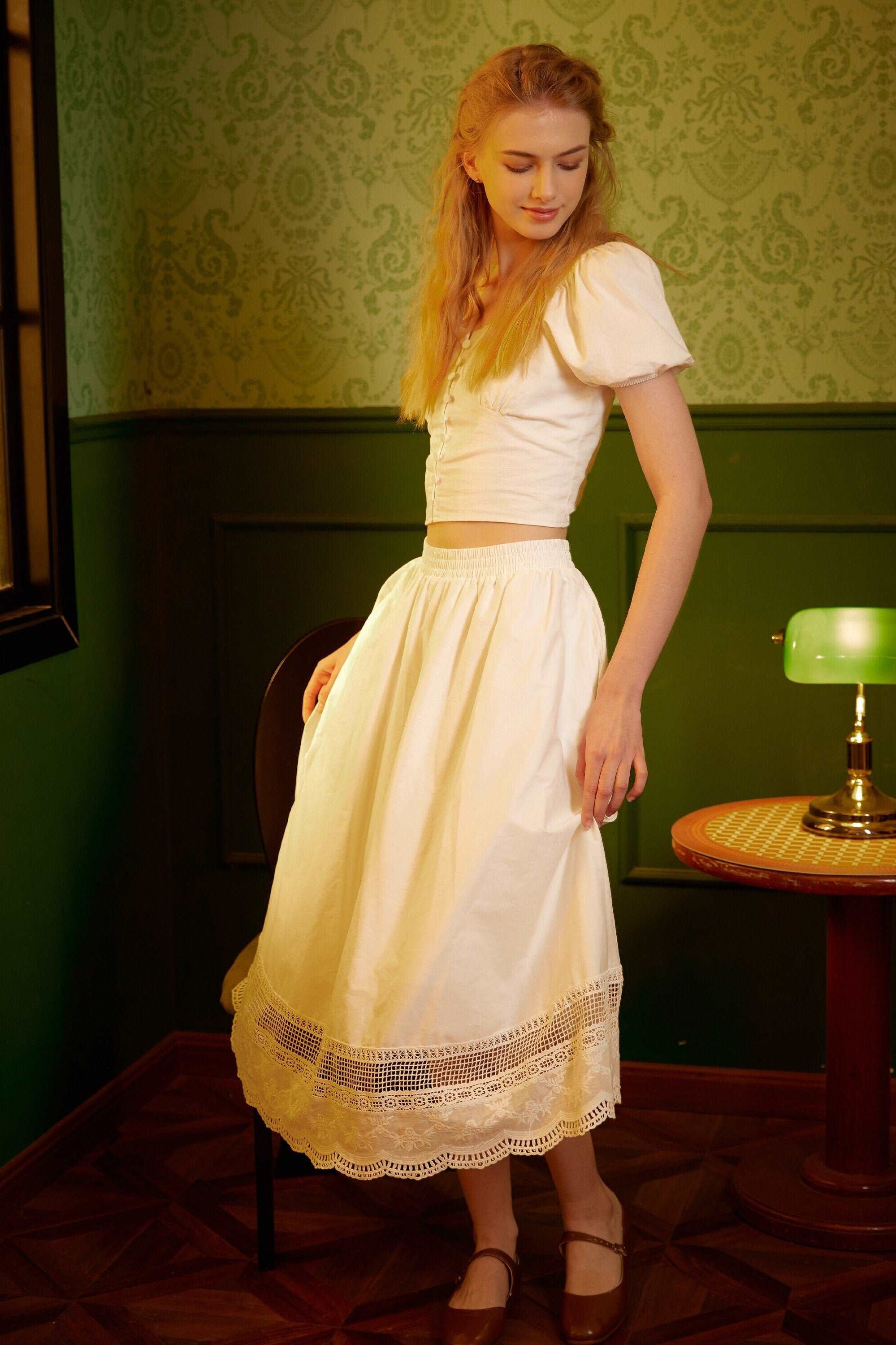 Renaissance Lace skirt Victorian skirt Pocket Skirt with Embroidery Cotton Skirt With Lace Hem Elastic Waist Ren Faire dress with a lining