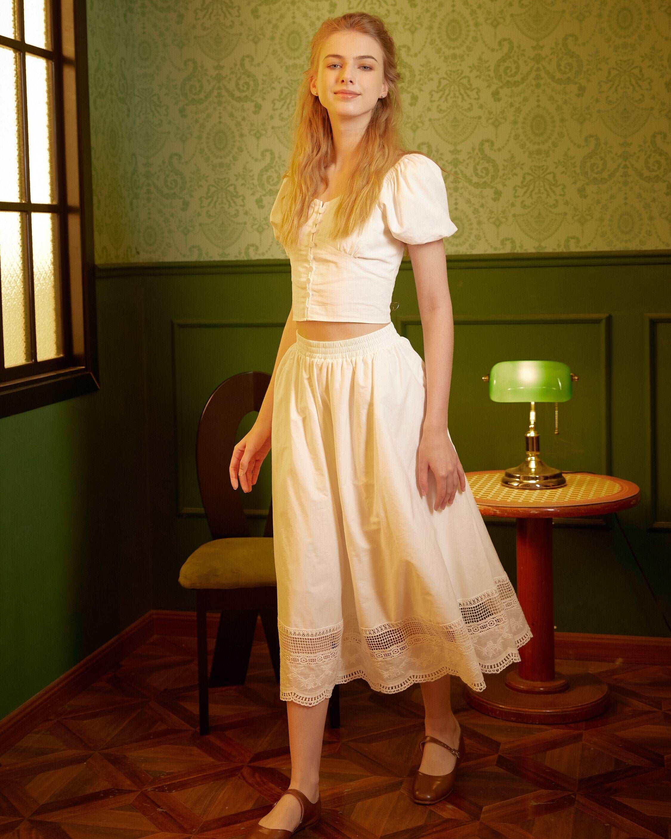 Renaissance Lace skirt Victorian skirt Pocket Skirt with Embroidery Cotton Skirt With Lace Hem Elastic Waist Ren Faire dress with a lining