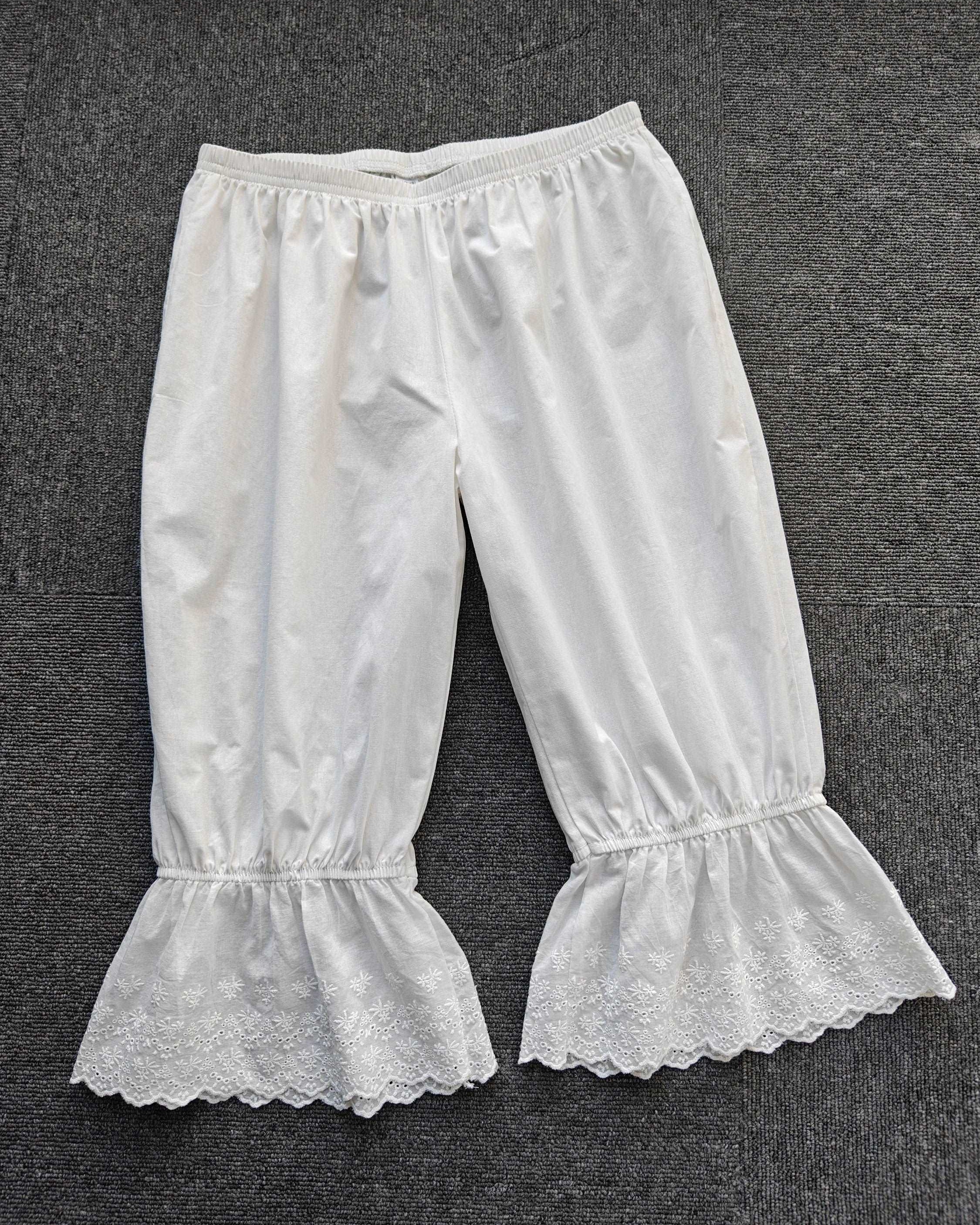 Cotton Bloomers Shorts Women Pantaloons Daisy Embroidery Petal Hem Pajama Capri Pants Vintage Style Cropped Pants Ivory Cream