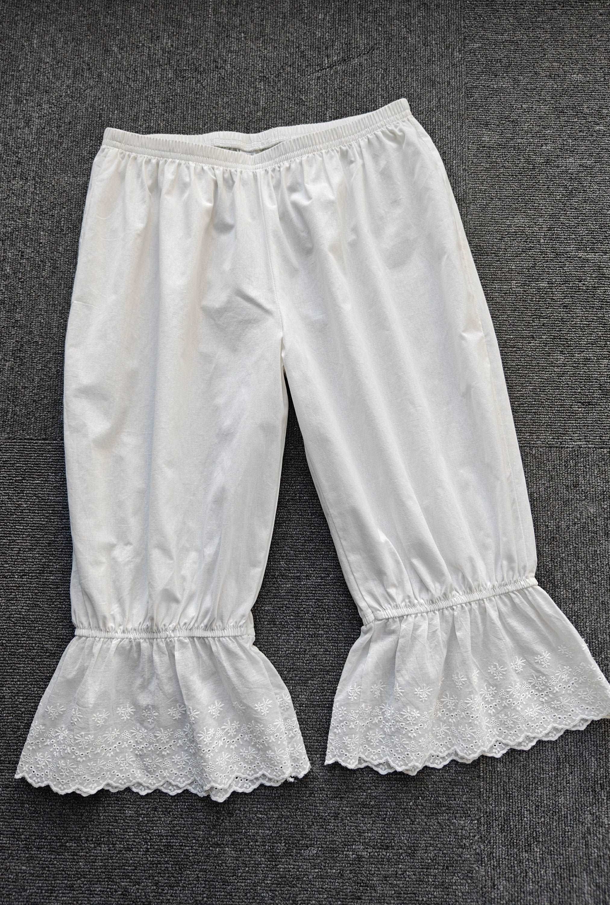 Cotton Bloomers Shorts Women Pantaloons Daisy Embroidery Petal Hem Pajama Capri Pants Vintage Style Cropped Pants Ivory Cream