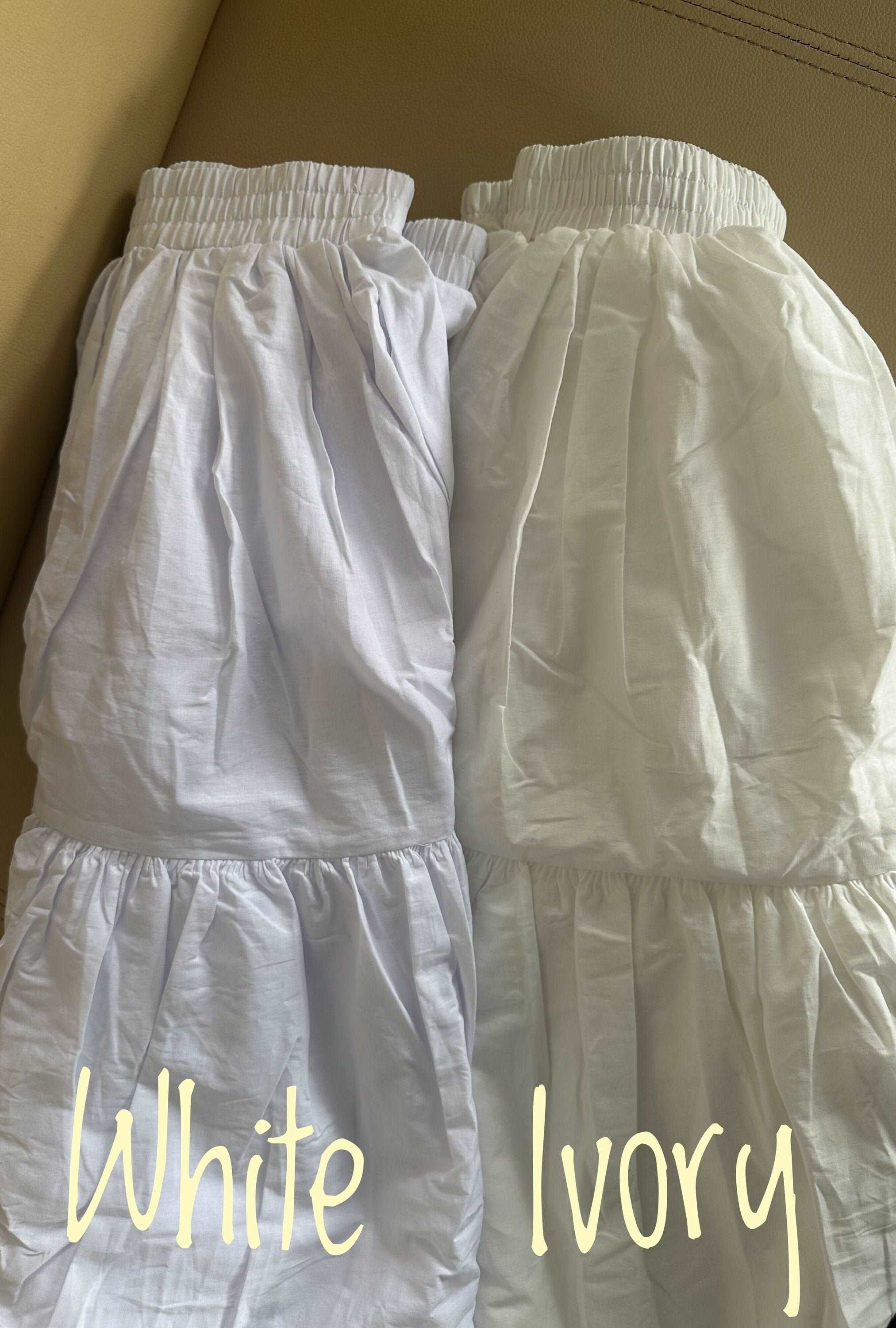 Tiered Pocket Maxi Skirt Cotton White Skirt Long Boho Pleated Skirt Flexible Waistband Versatile and Flattering, Perfect for All Seasons