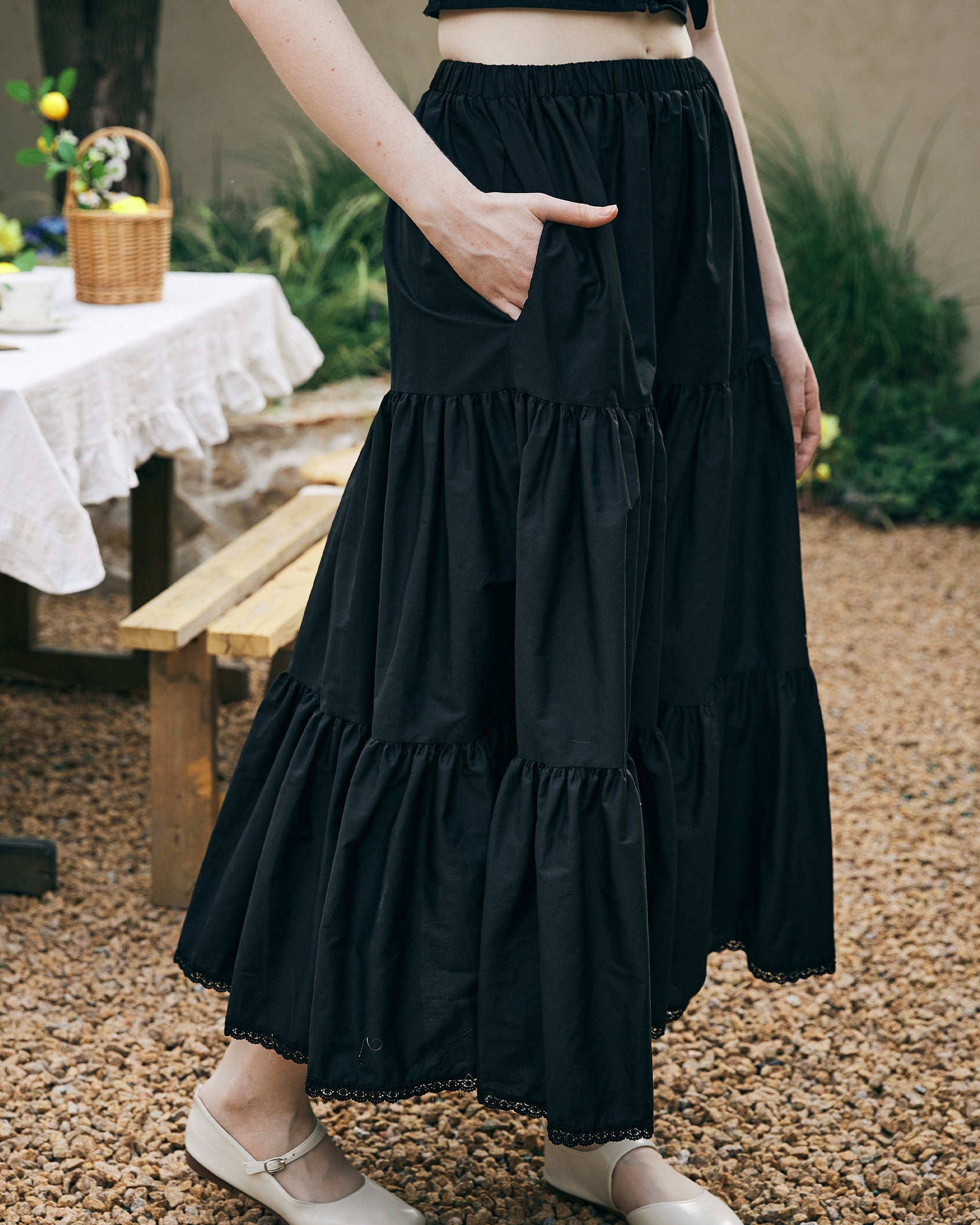 Tiered Pocket Maxi Skirt White Cotton Skirt Long Boho Black Pleated Tea Length Skirt Flexible Waistband Petticoat Midi Skirt Lace Trim