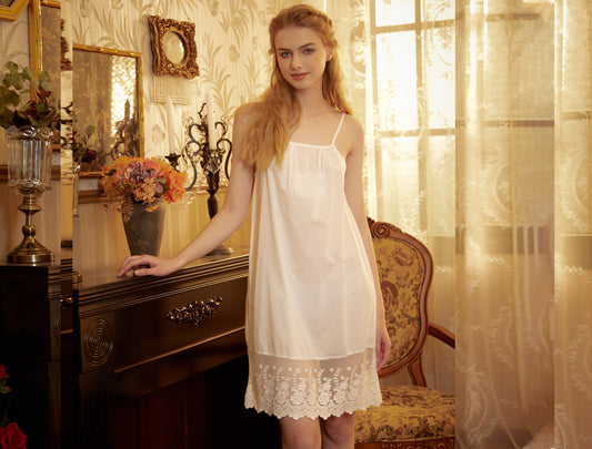 Women Full Cotton Slip Dress Victorian Petticoat Skirt Extender Sleepwear Full slip Strap Dress Flower and Vine Lace Hem