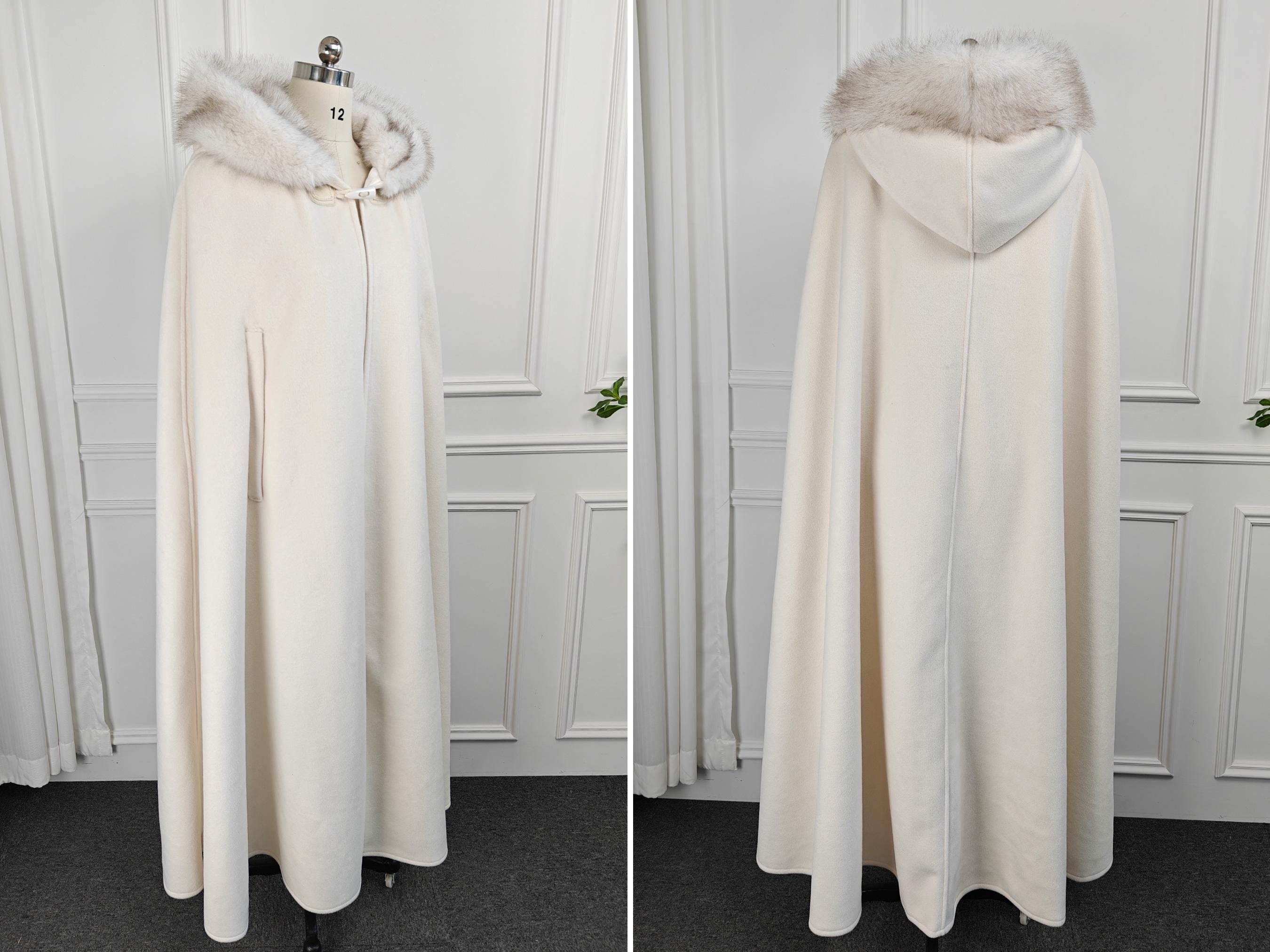 Wedding Fur Cloak Medieval Wool Winter Green Cloak Cape Coat with Oversized Faux Fur Hood, Vintage Style, Horn Button, and Arm Slits