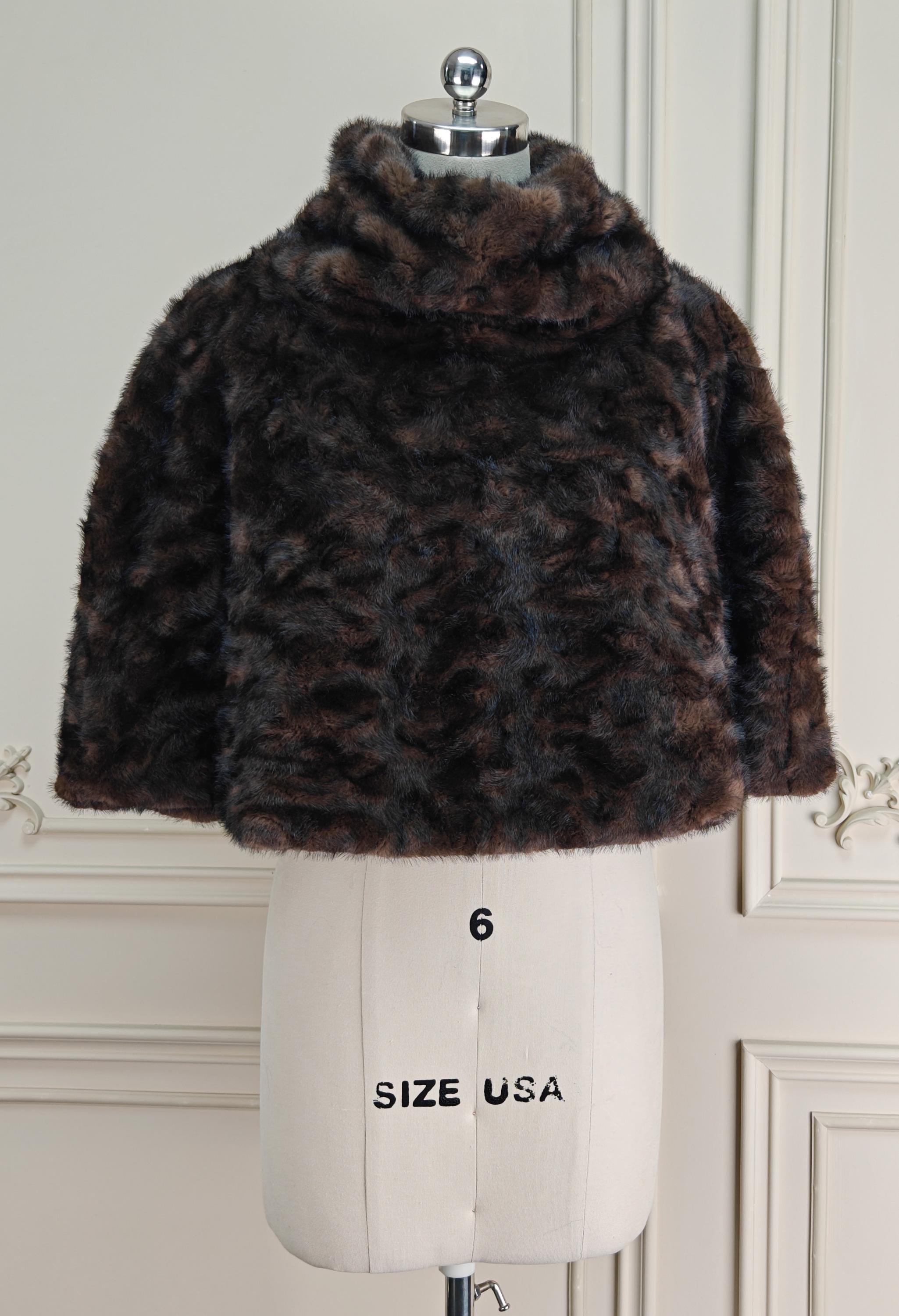 Faux Fur Poncho Medieval Mink Fur Warp Brown Coat Jacket Pullover Shawls Wraps Capes Vintage Style Capelet Shoulder Warmer