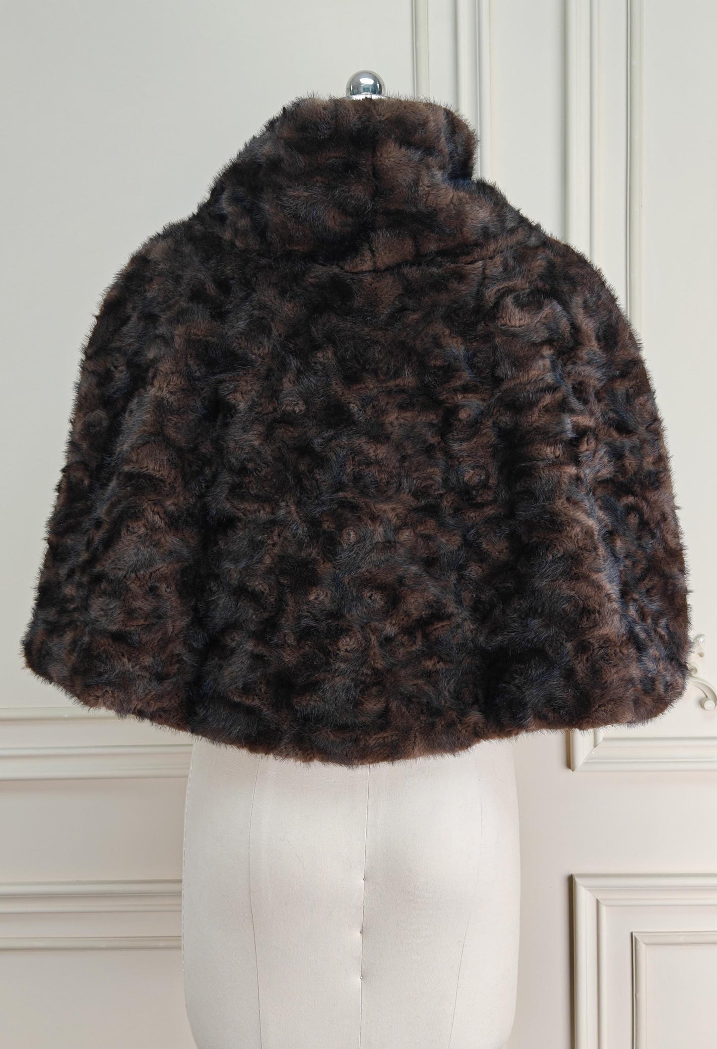 Faux Fur Poncho Medieval Mink Fur Warp Brown Coat Jacket Pullover Shawls Wraps Capes Vintage Style Capelet Shoulder Warmer