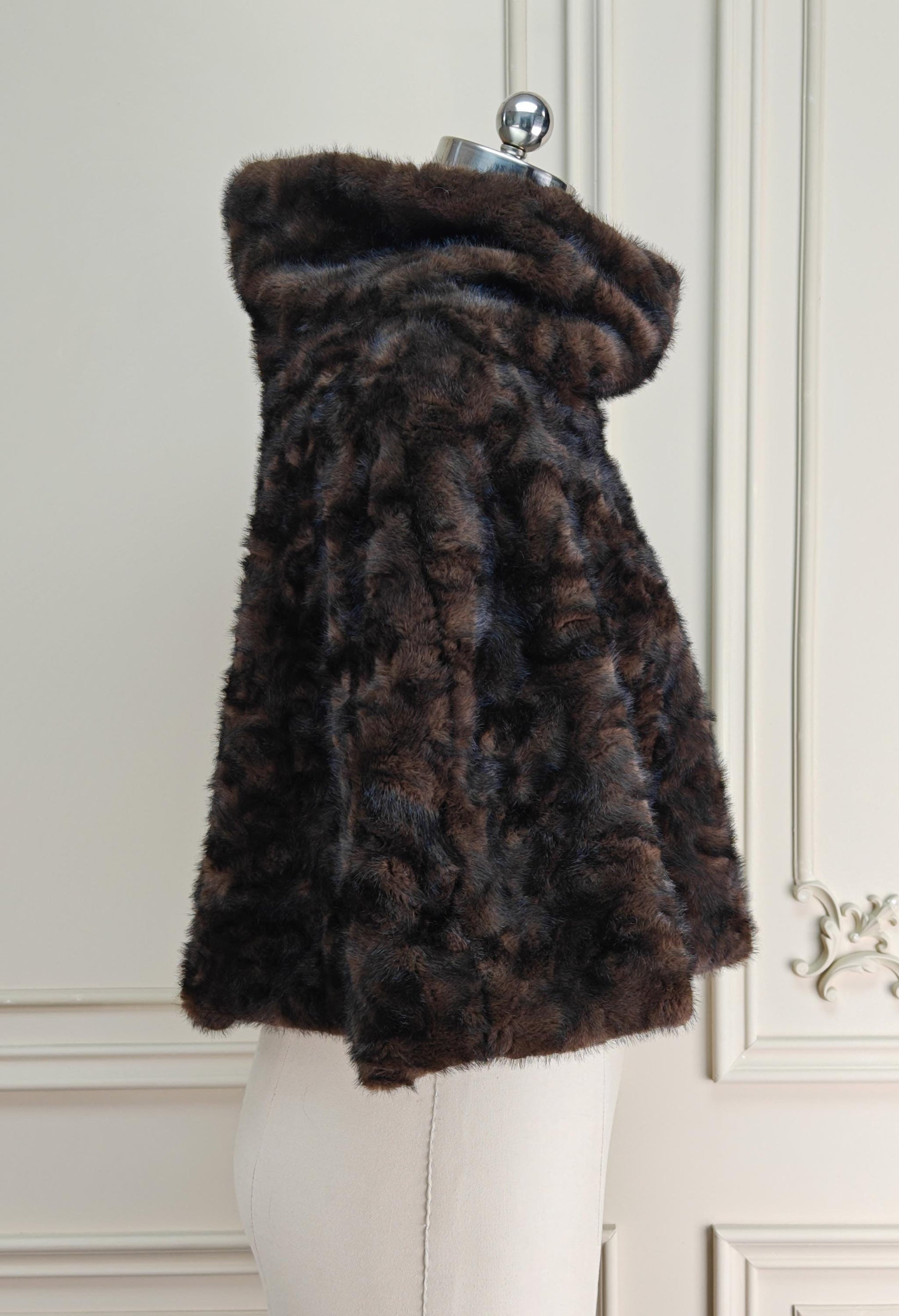 Faux Fur Poncho Medieval Mink Fur Warp Brown Coat Jacket Pullover Shawls Wraps Capes Vintage Style Capelet Shoulder Warmer