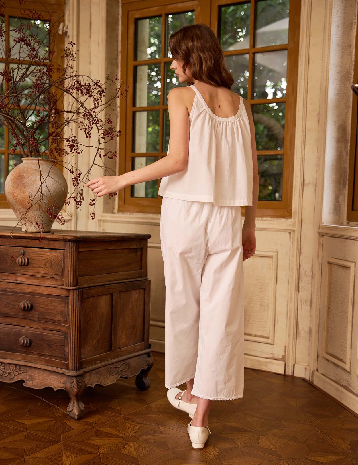 Sueasyretro cotton wide-leg bloomers with subtle lace trim for a versatile retro charm outfit.